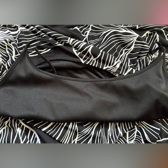 MiXT by Heidi Weisel Black and White Floral Long Sleeve Blouson Dress - Picture 6 of 7